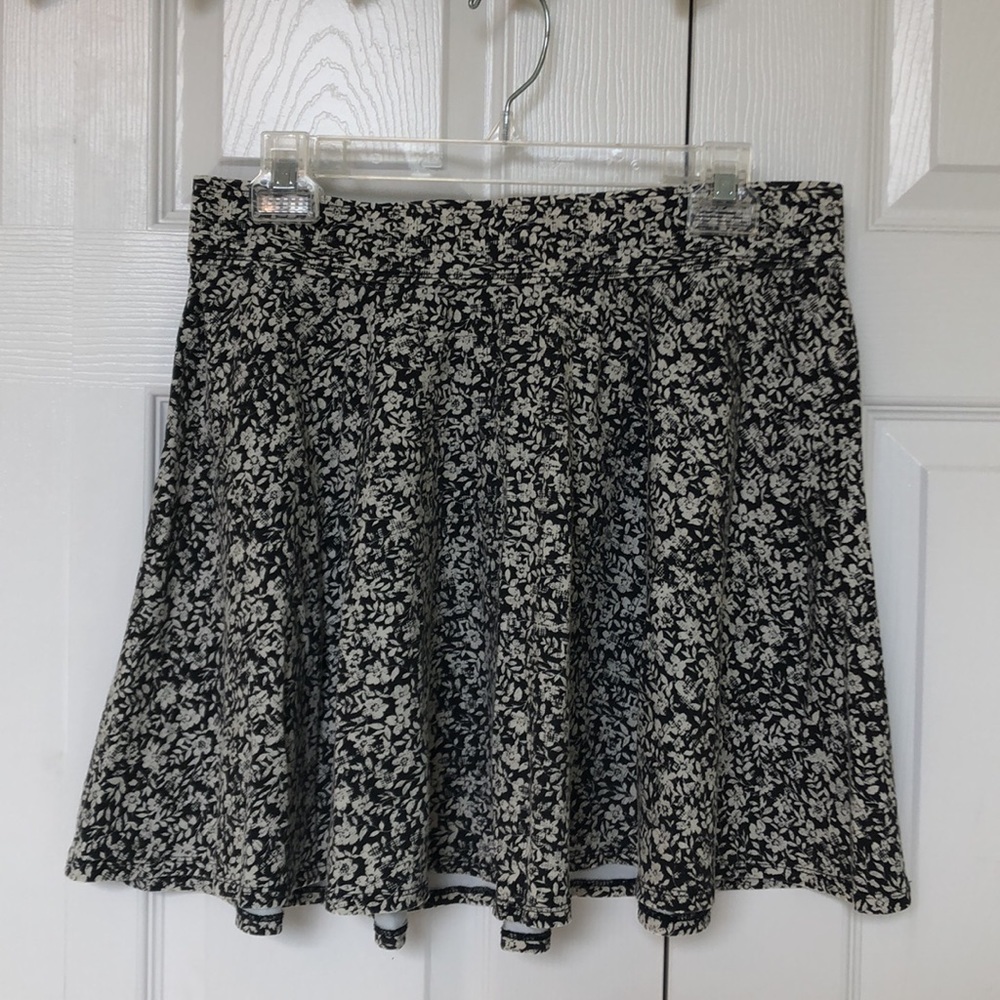 Flowy Hollister Skirt